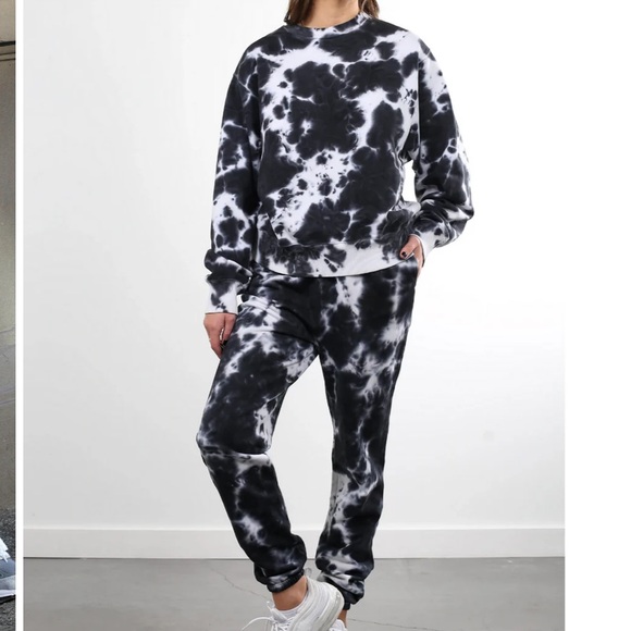 THE "MARBLE TIE DYE" BEST FRIEND CREW NECK SWEATSHIRT AND JOGGER SET - Picture 1 of 9